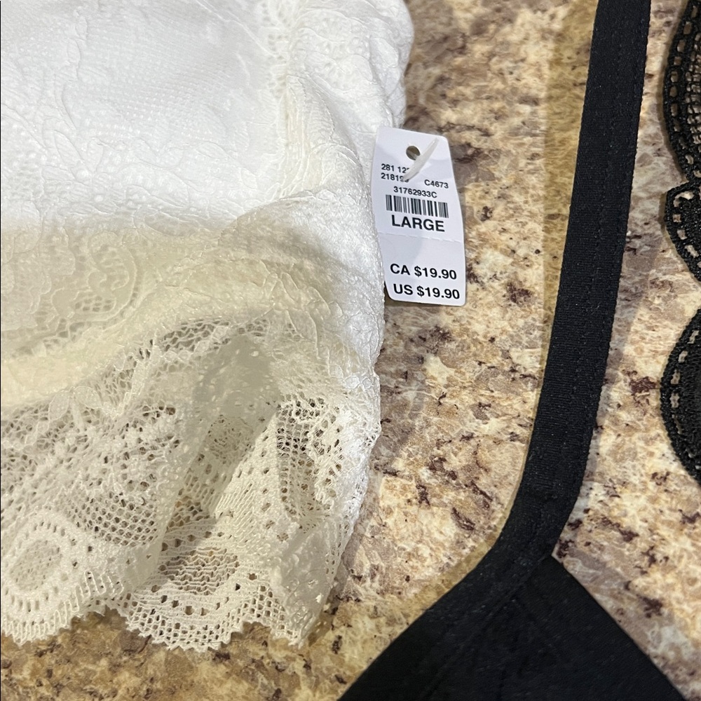Maurices Lace Bralette Duo - Black and White - Picture 4 of 11